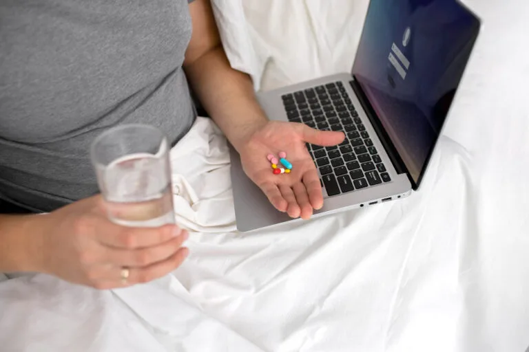 Read more about the article Shop Painkillers Online in UK with Confidence – Chemist Shop UK